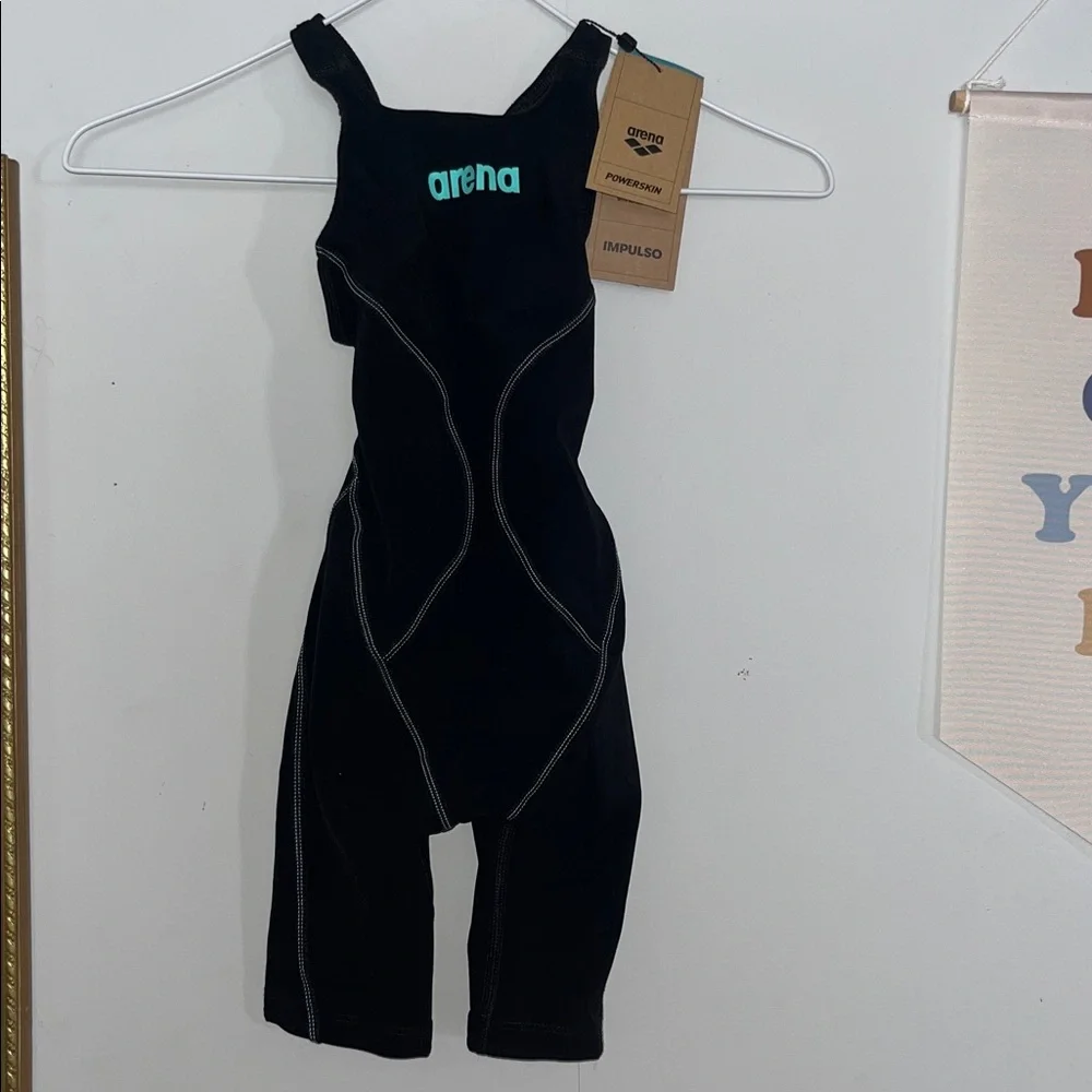 NWT arena $210 Poweskin Impulso Open Back Junior Black/Teal Size 22